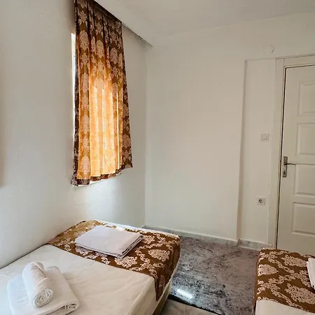 Bozcaada Karsisi Aileye Uygun Muestakil *